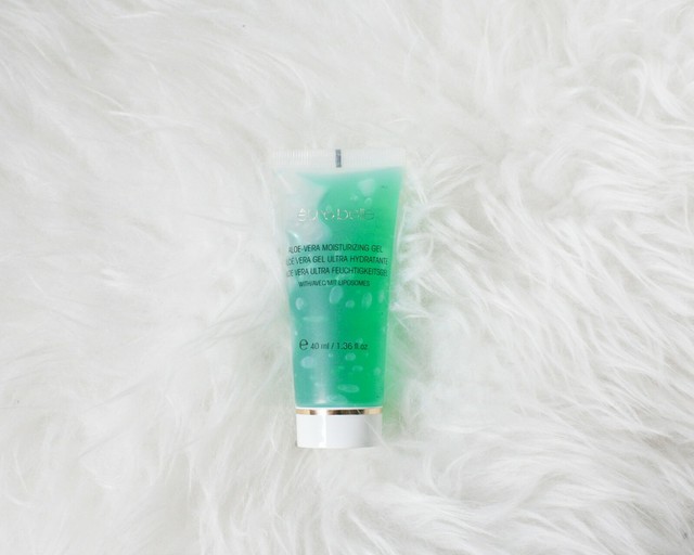 etre belle aloe vera moisturizing gel