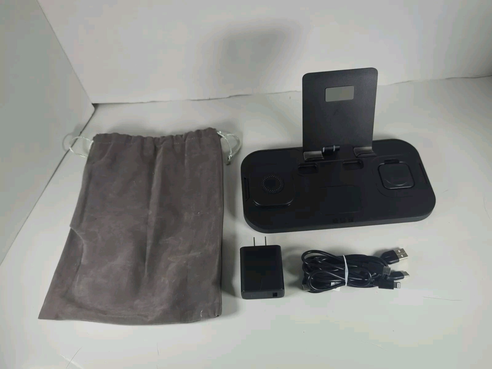 Wireless Charger 4 In 1 For Apple iPhone Watch Air pods iPad-image