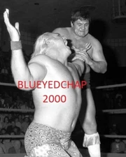 BILLY GRAHAM VS WAHOO McDANIEL WRESTLER 8 X 10 WRESTLING PHOTO NWA AWA WWWF