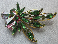 WEISS Signed AB Aurora Borealis Green / Pink Rhinestone Gold Tone Pin / Brooch