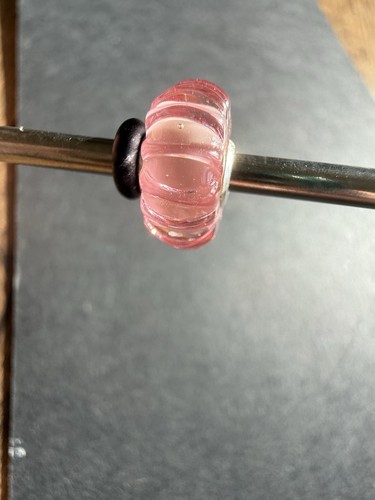 Trollbeads Small And Beautiful Pink Candy Cane - Picture 13 of 18
