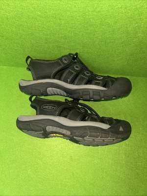 Keen Newport H2 Hiking Sandal Black Waterproof Men display picture 1