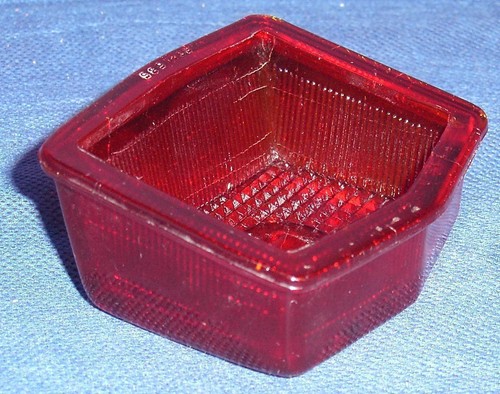 RF745 1941 - 1947 Pontiac Stop Brake Tail Light Lens Glass - Picture 4 of 4