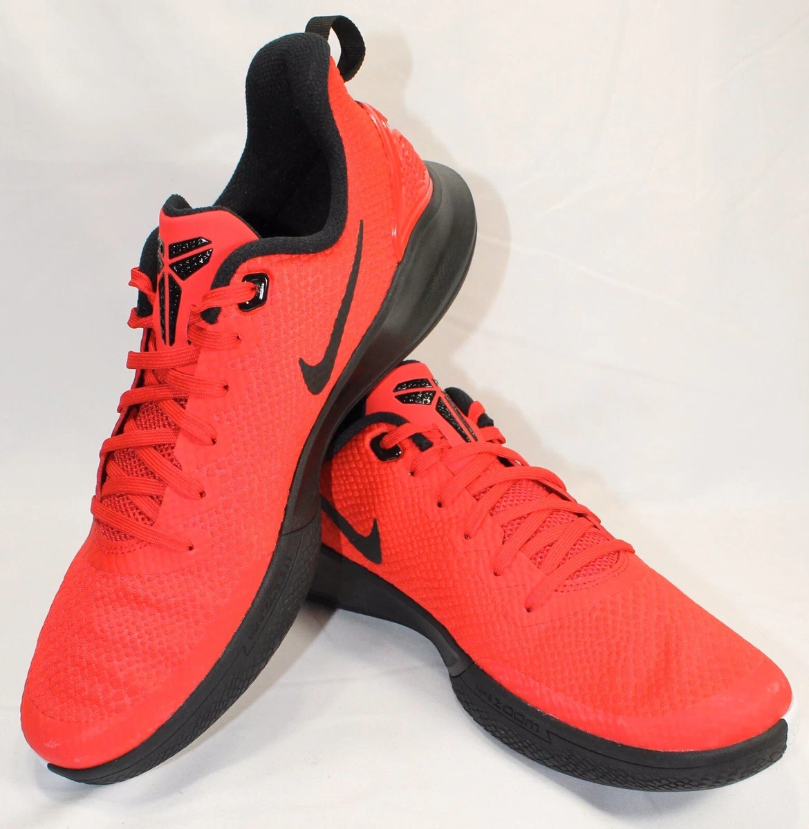 Kobe mamba focus black white top
