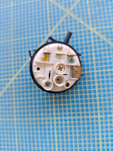 Miele Geschirrspüler Druckwächter Druckschalter Niveauschalter T.Nr 3438422