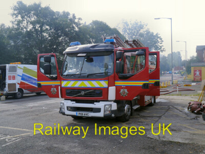 Foto 6x4 PO11 AVC GMFRS Volvo Feuerwehr c2012