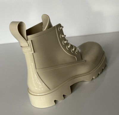 Bottega Veneta Shiny Rubber White Ankle Boots 8 US (41 Euro  display picture 2