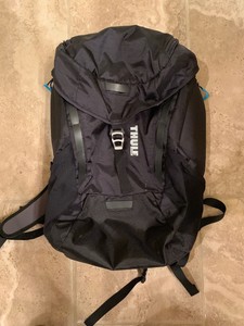 black thule enroute mosey backpack