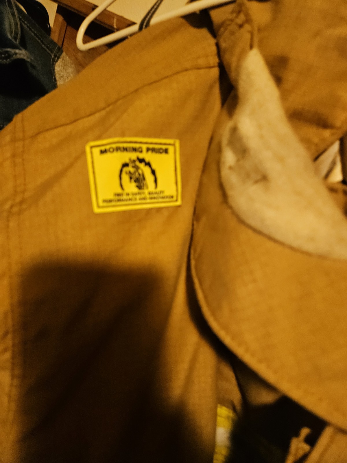 Firefighter Turnout Gear With Fire Shelter, Boots, Gloves Flashmask, Helmet, Bag