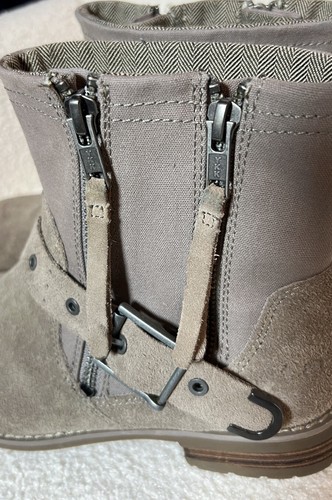 Botines Caterpillar de gamuza de cuero con hebilla y cremallera para mujer talla 7,5 gris - Imagen 16 de 23