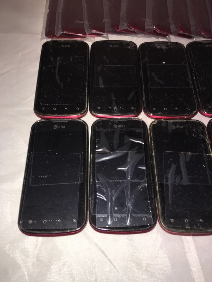 LOTE de 10 Pantech Burst P9070 - cristal dañado ver fotos LCD y táctil sigue funcionando Foto 2 de 3