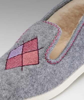 DAMART SLIPPERS, SIZE 8, THERMOLACTYL IN LIGHT GREY, FIRM NON