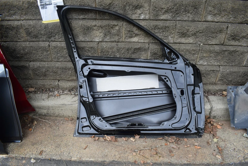 2014-2016 MERCEDES BENZ E550 前左门工厂原始设备制造商 — 第 4/4 张图片