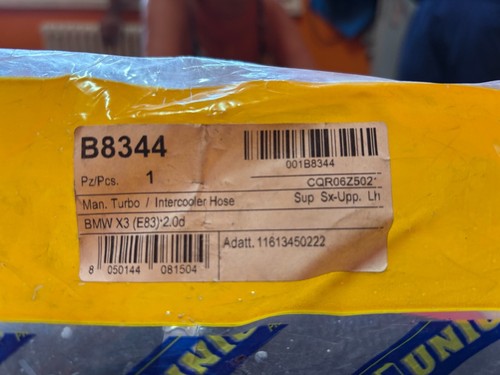 UNIGOM B8344 Flessibile aria alimentazione per BMW X3