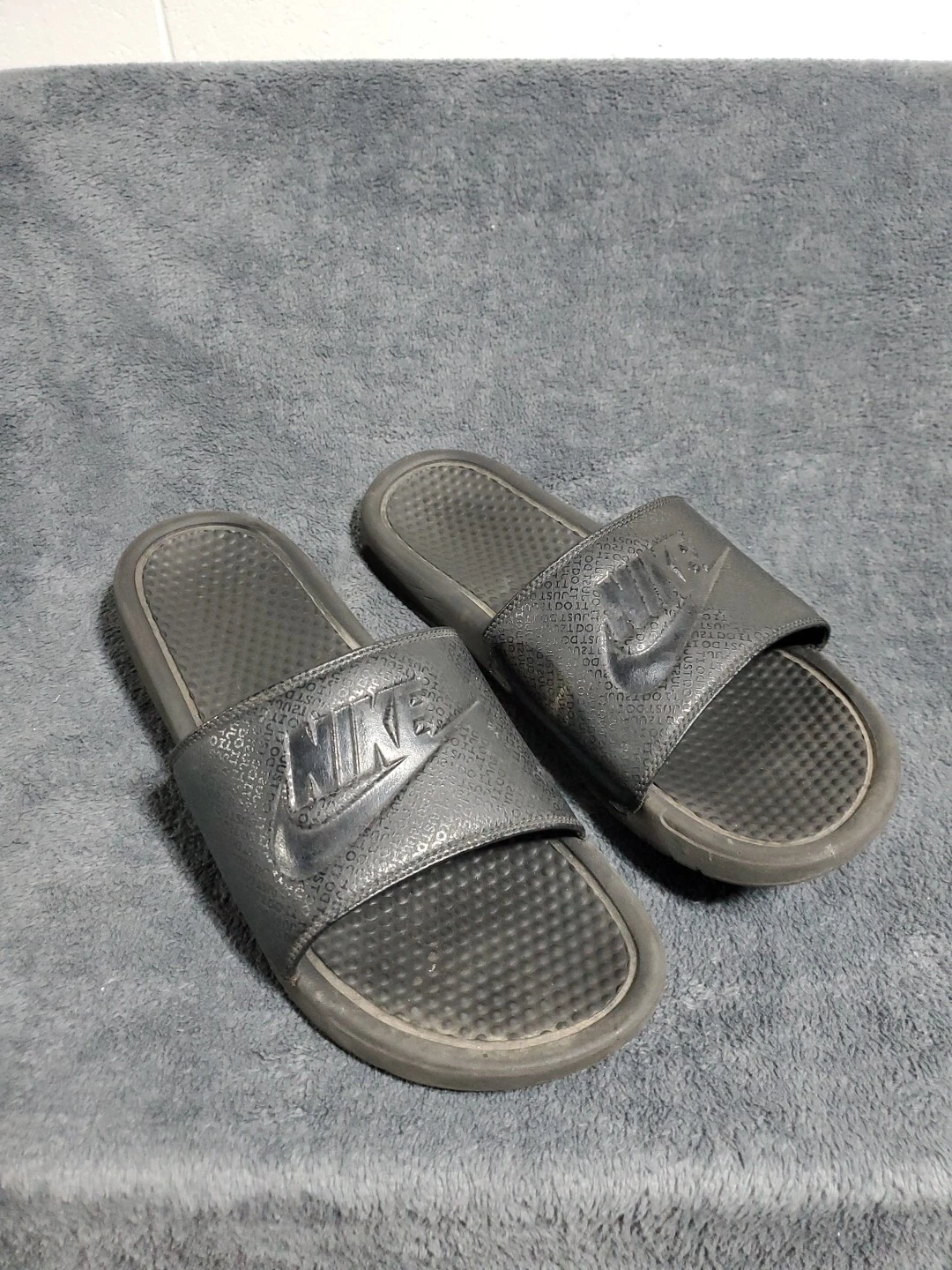 Sandali infradito uomo Nike Benassi "Just Do It" nero su nero taglia 13