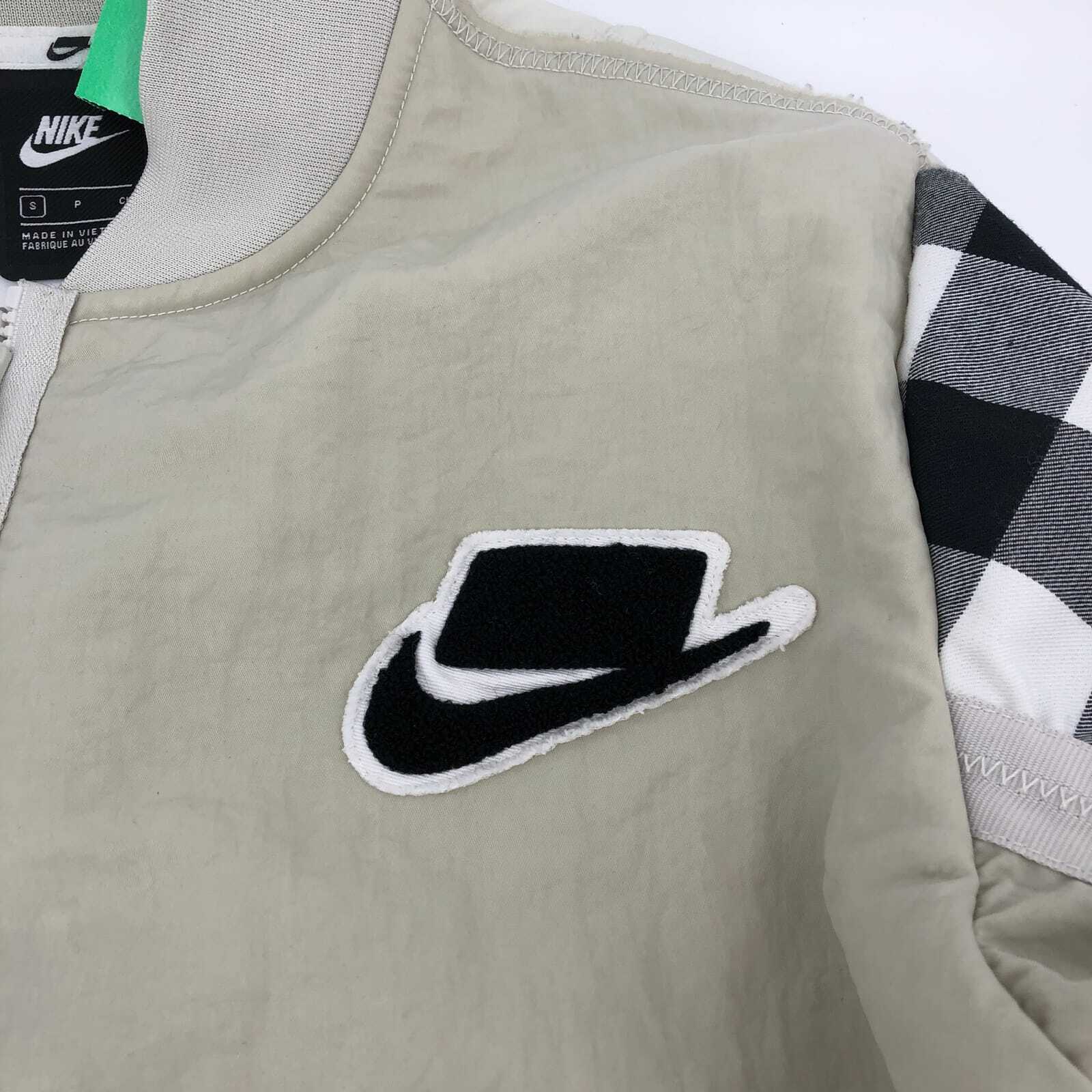 Nike Beige-Black Basic Jacket | Ideal for Any Occ… - image 4