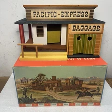 Vintage Hausser Elastolin 70mm Western Pacific Express Wood Building 1950s & box
