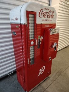 Restored 1950s VENDO Model 81D Coca-Cola soda bottle vending machine