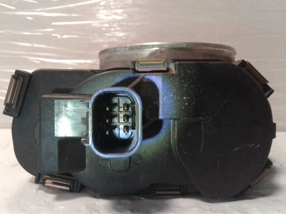 Used Fuel Injection Throttle Body fits: 2008 Saab 9-7X Throttle Valve Assembly 6 Foto 2 de 4