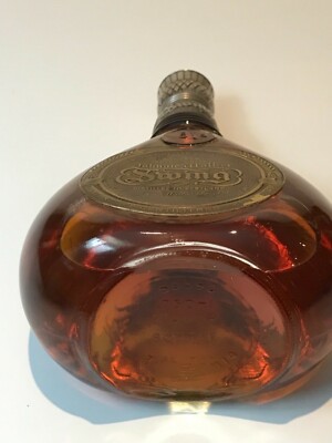 JOHNNIE WALKER SWING BLENDED SCOTCH WHISKY DUTY FREE RARE