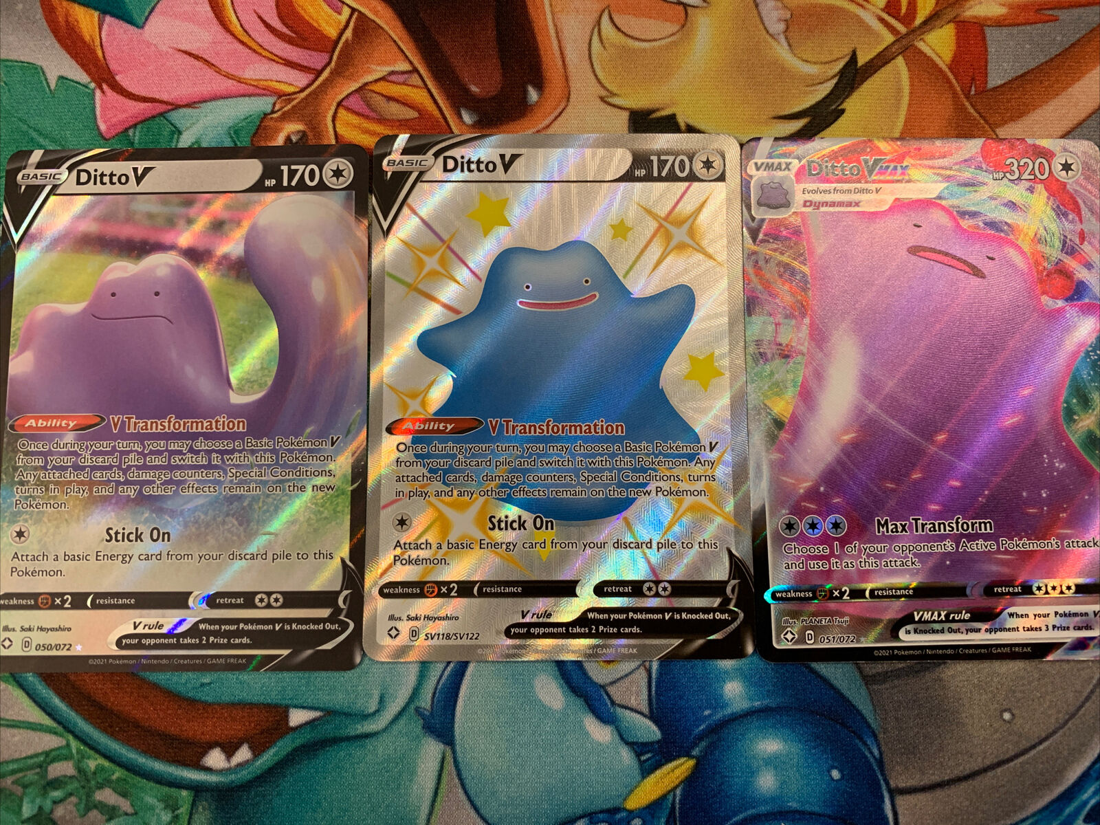 Ditto Vmax & V - Shining Fates - Lote de cartas ultra raro - 050/072 e  051/072 : : Brinquedos e Jogos