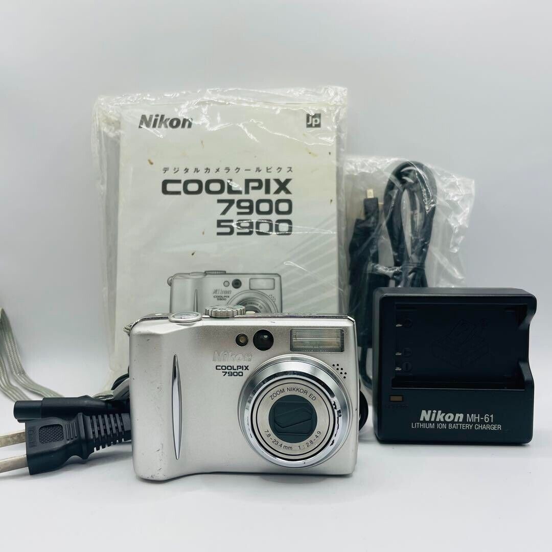 Nikon COOLPIX 7900 old compact digital camera From Japan Nikon COOLPIX 7900 old compact digital camera From Japan