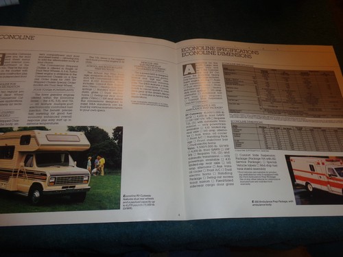 1989 FORD CHASSIS-CAB SALES BROCHURE / FOLDER / ORIGINAL DEALERSHIP ITEM! - Picture 4 of 5