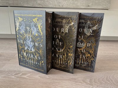 A Curse of shadow and thorns, L.J. Andrews, Bücherbüchse