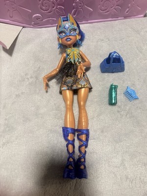 Monster High Buried Secrets Haunted Dance Cleo de Nile mit Box
