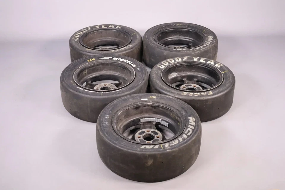 Formel Ford 550x13" 5-fach Radsatz von Compomotive mit Reifen - Bild 2 von 4