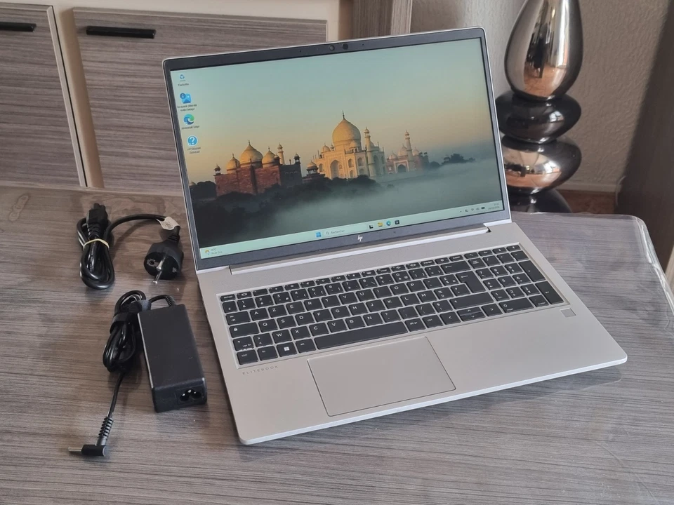 HP EliteBook 650 G9 · i5-1235U · 16GB · 256GB, photo 1 sur 5