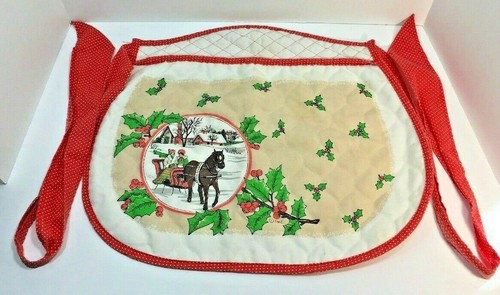 Christmas Quilted Half Apron Wreath Horse Sleigh Holly Kitchen Decor Vintage - 第 1/12 張圖片