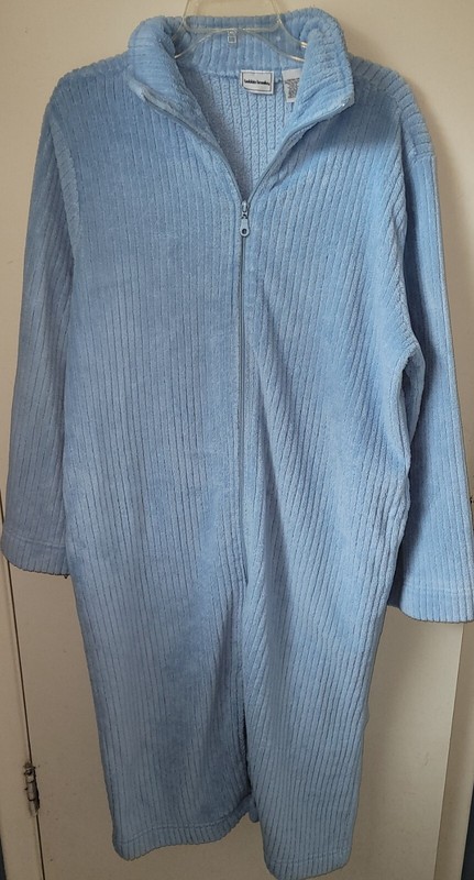Bobbie Brooks Long Fleece Robe Blue Full Front Zipper Polyester Girl's Size L 