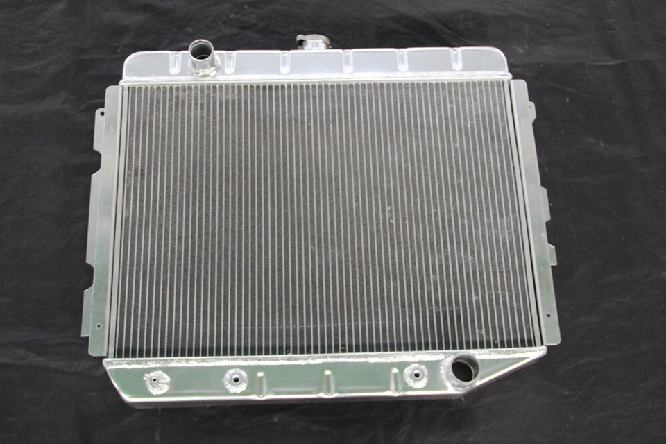 Radiador KKS adecuado 1968-1974 Dodge Charger/Challenger/Plymouth 383-440 V8 AT Foto 2 de 4