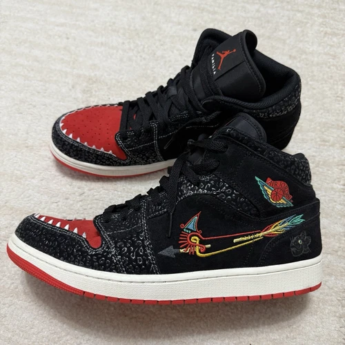 2021 Air Jordan 1 Mid SE SiEMPRE Familia DN4904 001 Men's US 13 Black Red Bred
