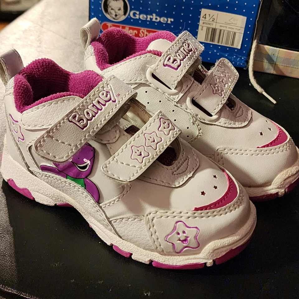 VINTAGE BRAND NEW BARNEY HOOK & LOOP SNEAKERS SIZE 6 TODDLERS, WITH BOX PERFECT! - Image 2 of 4