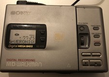 Lecteur mini-disques Sony MZ-R30 Avec 16 MD - Lire L’annonce