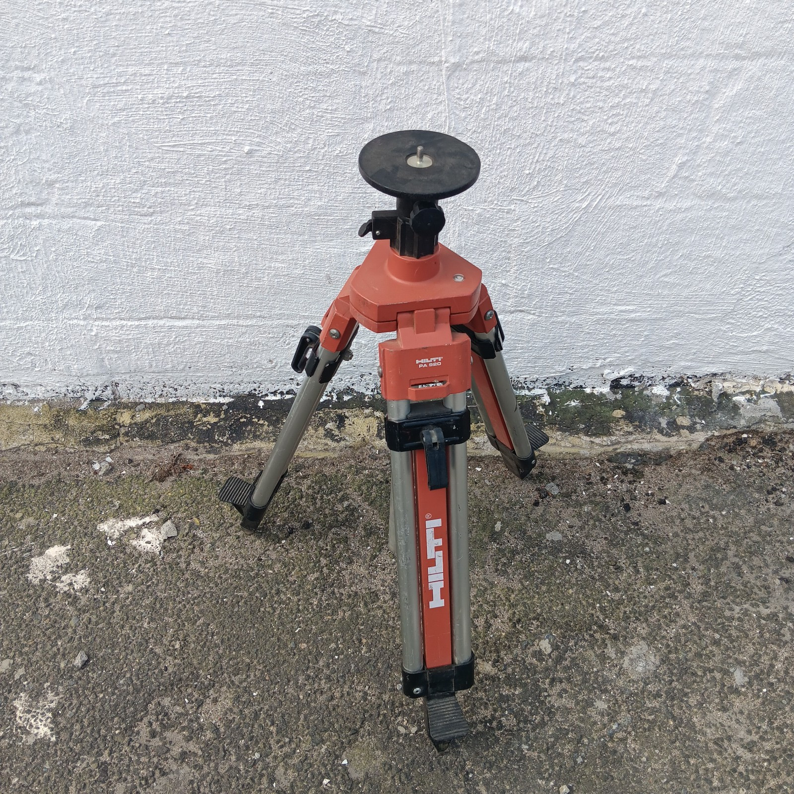 2003 HILTI Tripod PA920 for Laser Surveying Measurement Devices GL