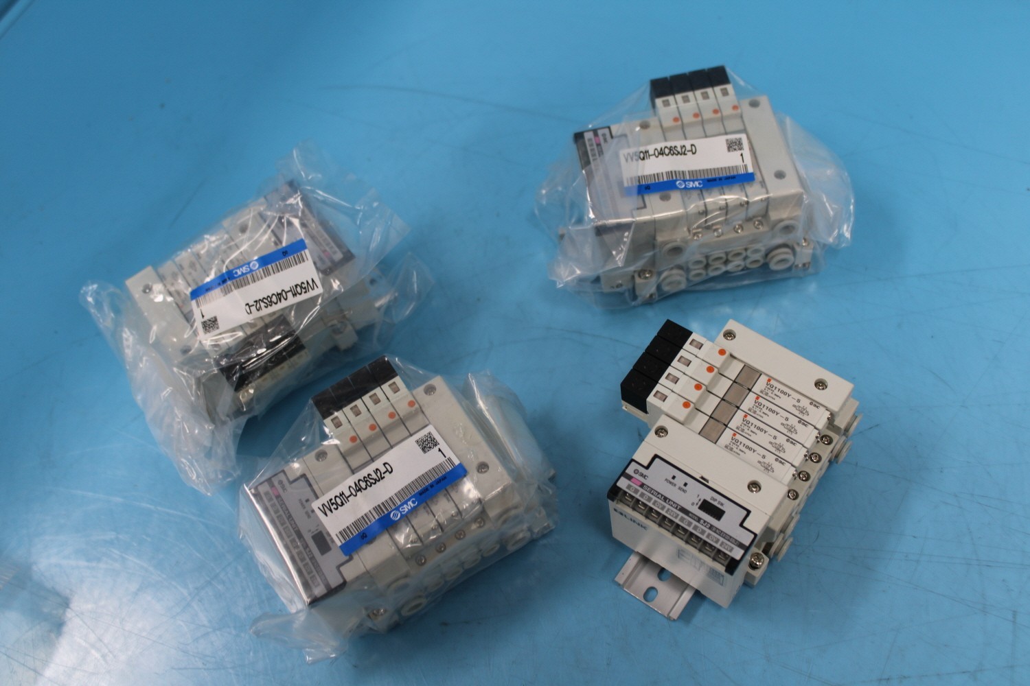 SMC VV5Q11-04C6SJ2-D EX120-SSL2 VQ1100Y-5, 1Pcs, Free Expedited Shipping