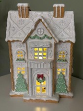 Very hard to find Light Up Victorian Gingerbread House HTF VIRAL