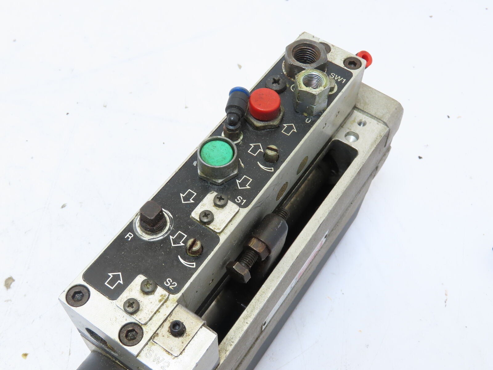 Desoutter AFD41-490 RPM Pneumatic AutoFeed Drill 1/4"Hex Screw Gun Chuck Clutch