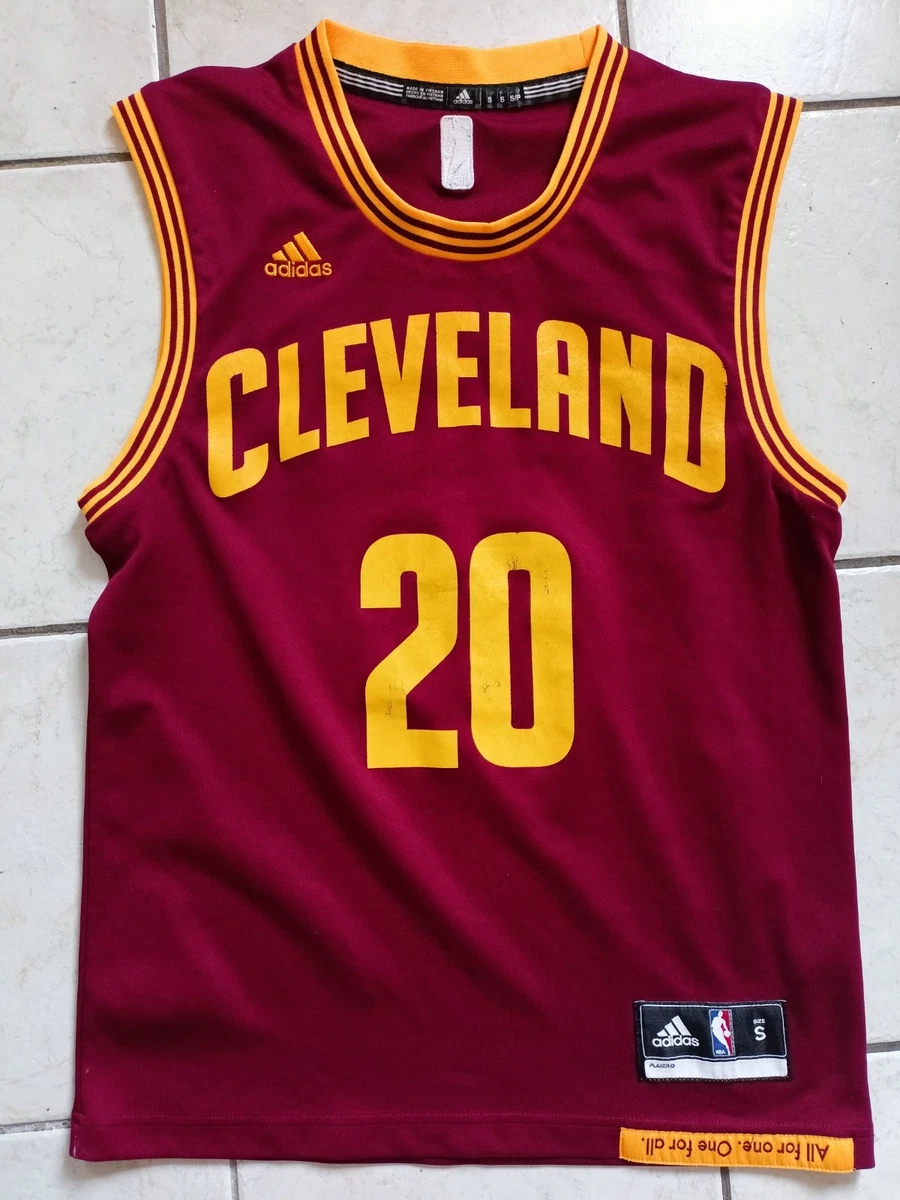 adidas dévoile 7 maillots rétros NBA des années 90