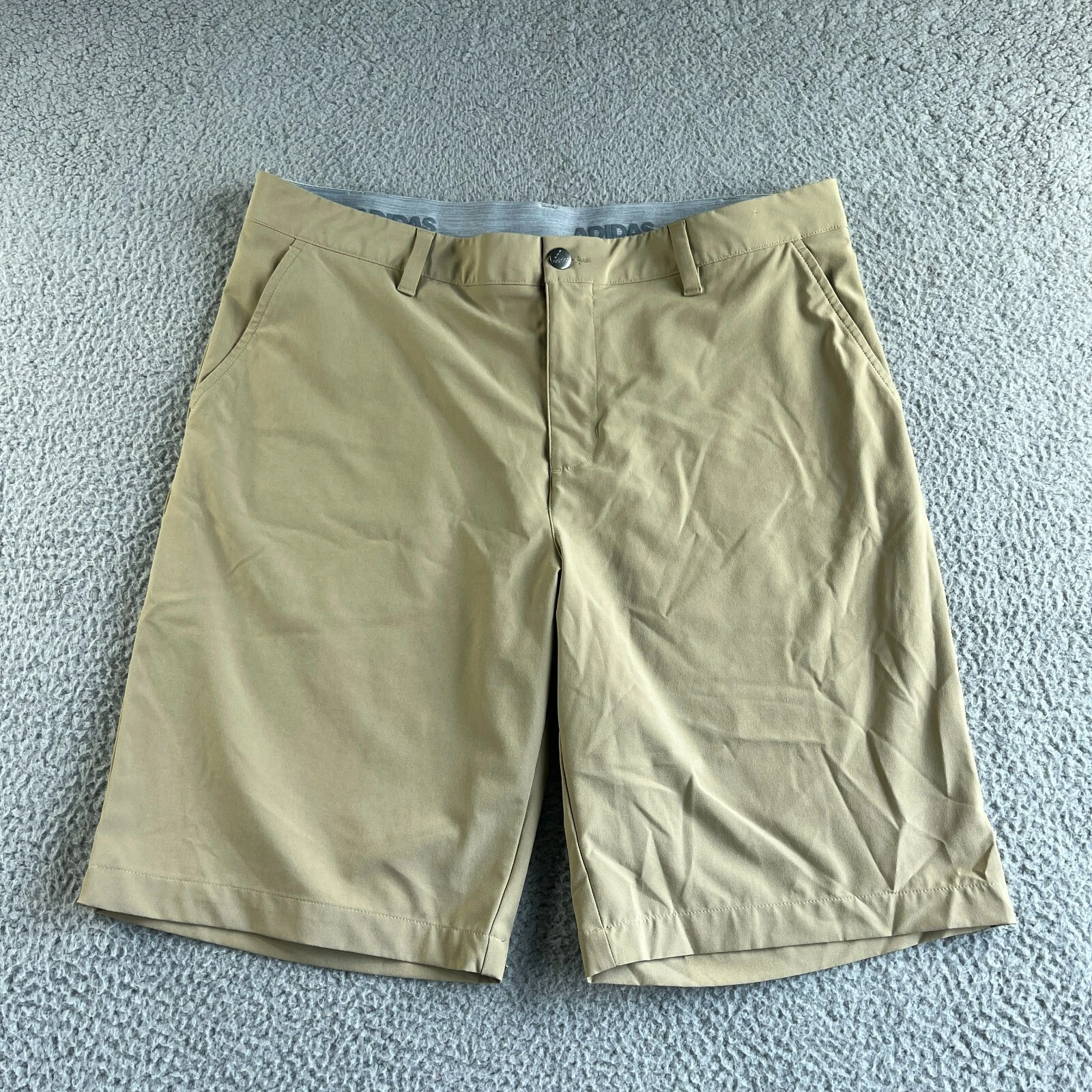 NEW Adidas Shorts Mens 36 Beige Chino Golf Stretch Waist Sports Outdoor Wicking