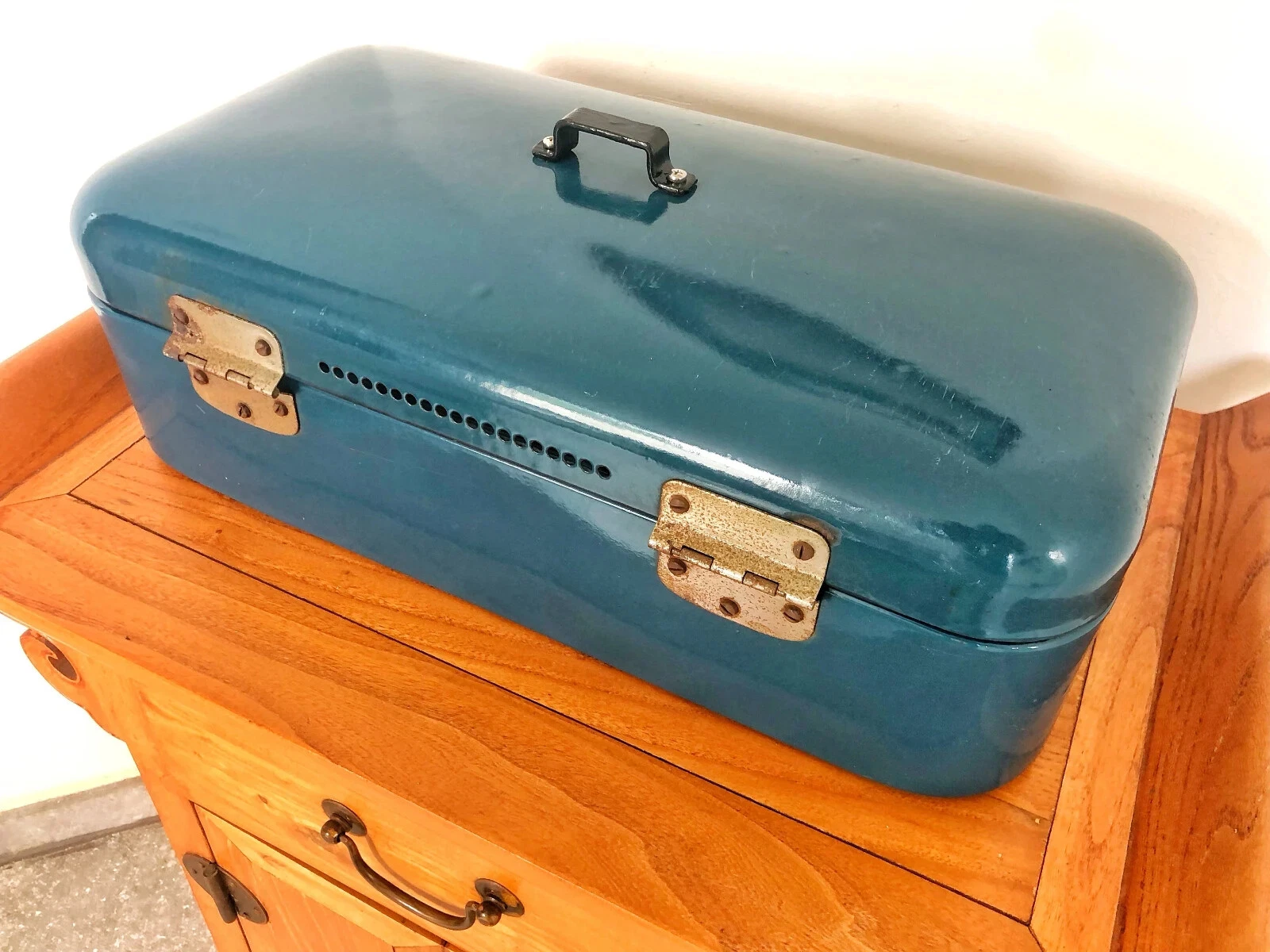 Housewarming, moving in gift, antique Dutch metal breadbox (19in in length)