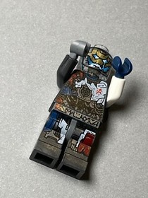 LEGO Marvel Super Heroes sh0169 76038 Ultron Mk1 Minifigure Minifig. Arm Crack.