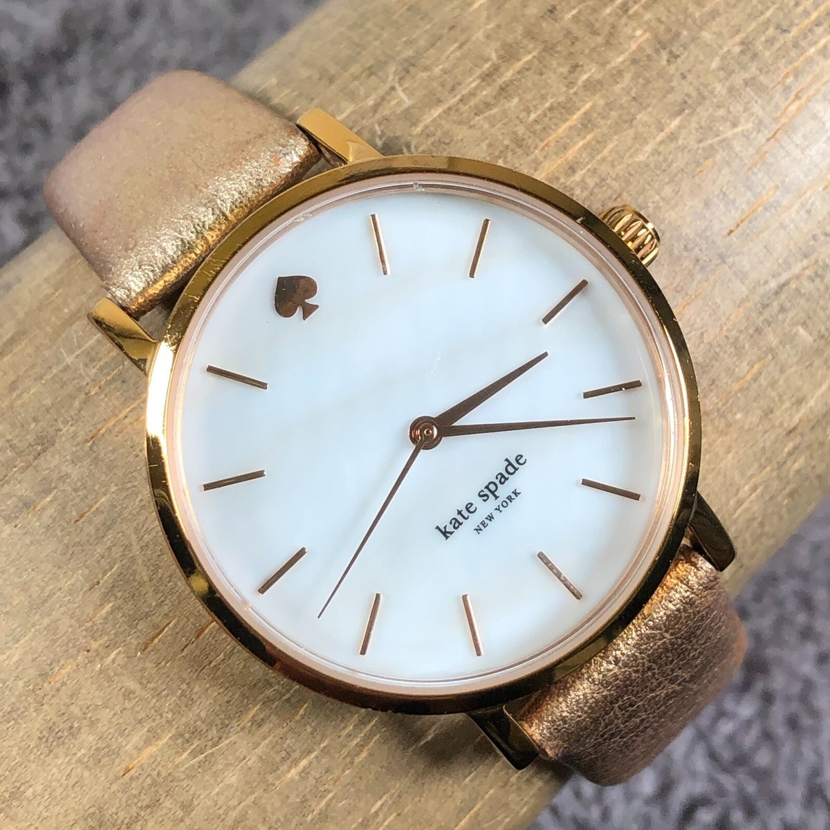 Kate Spade Live Colorfully Women 0226 MOP Dial Leather 34mm Quartz