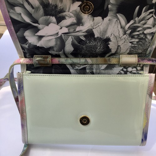 Ted Baker Remah Floral Quilted Clutch Cross Body Bag - Picture 9 of 10