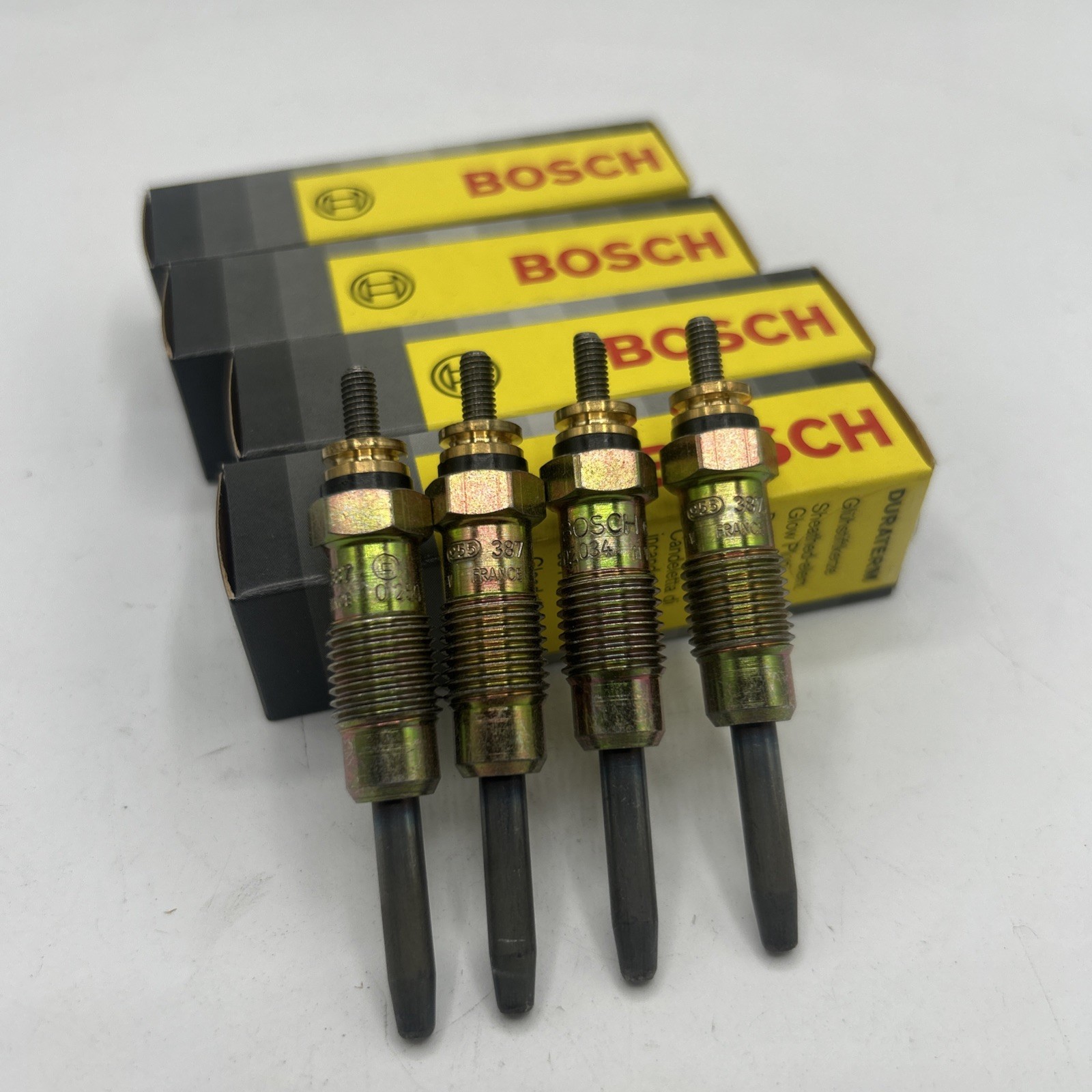 Set 4 Bosch Diesel Glow Plugs For Lancia Kappa 2.4 TDS Marea - Bravo 1.9 TD