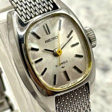 SEIKO Hand-Wound Silver Watch Women's 21 Jewels Rare From Japan