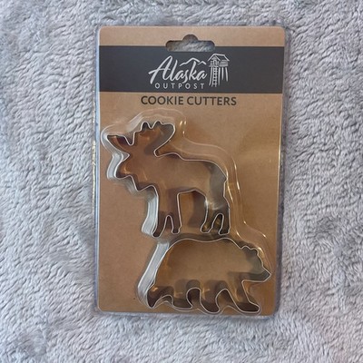 NEW Alaska Outpost Moose And Bear Cookie Cutters 2 Piece Set Impact Merchandise 